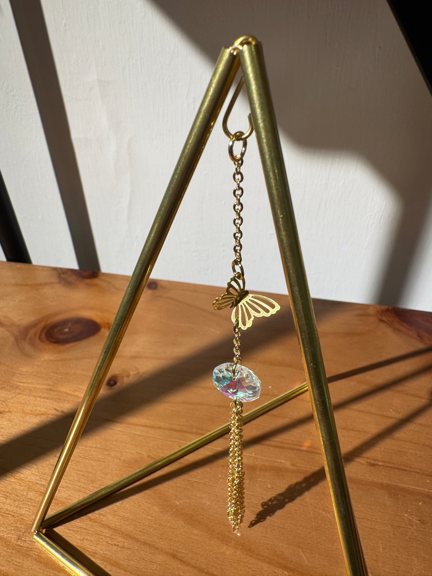 人手銅制金字塔水晶球座🔯
Pyramid Copper Sphere Stand