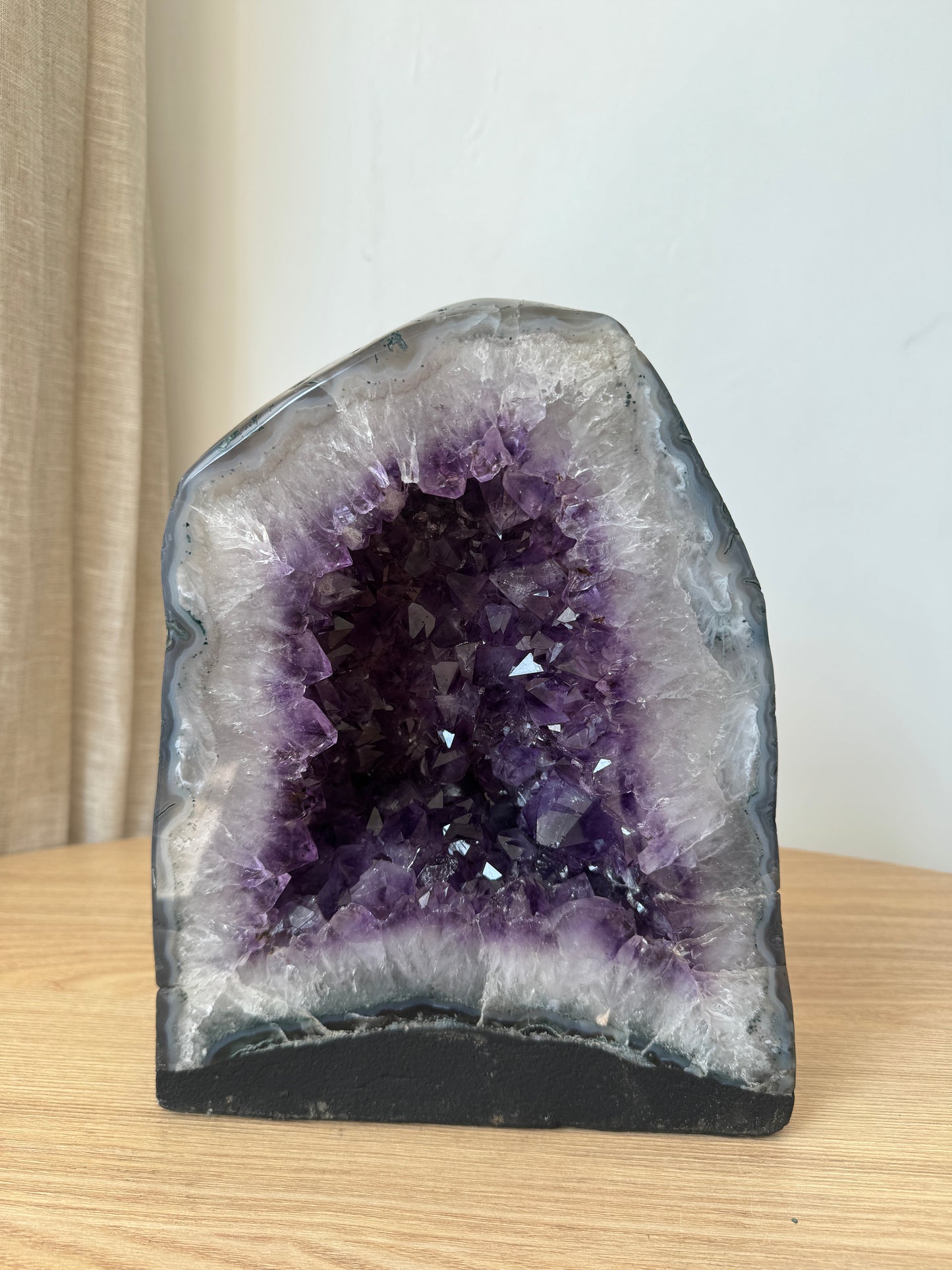 大牙仔紫晶洞#4 Amethyst Geode#4