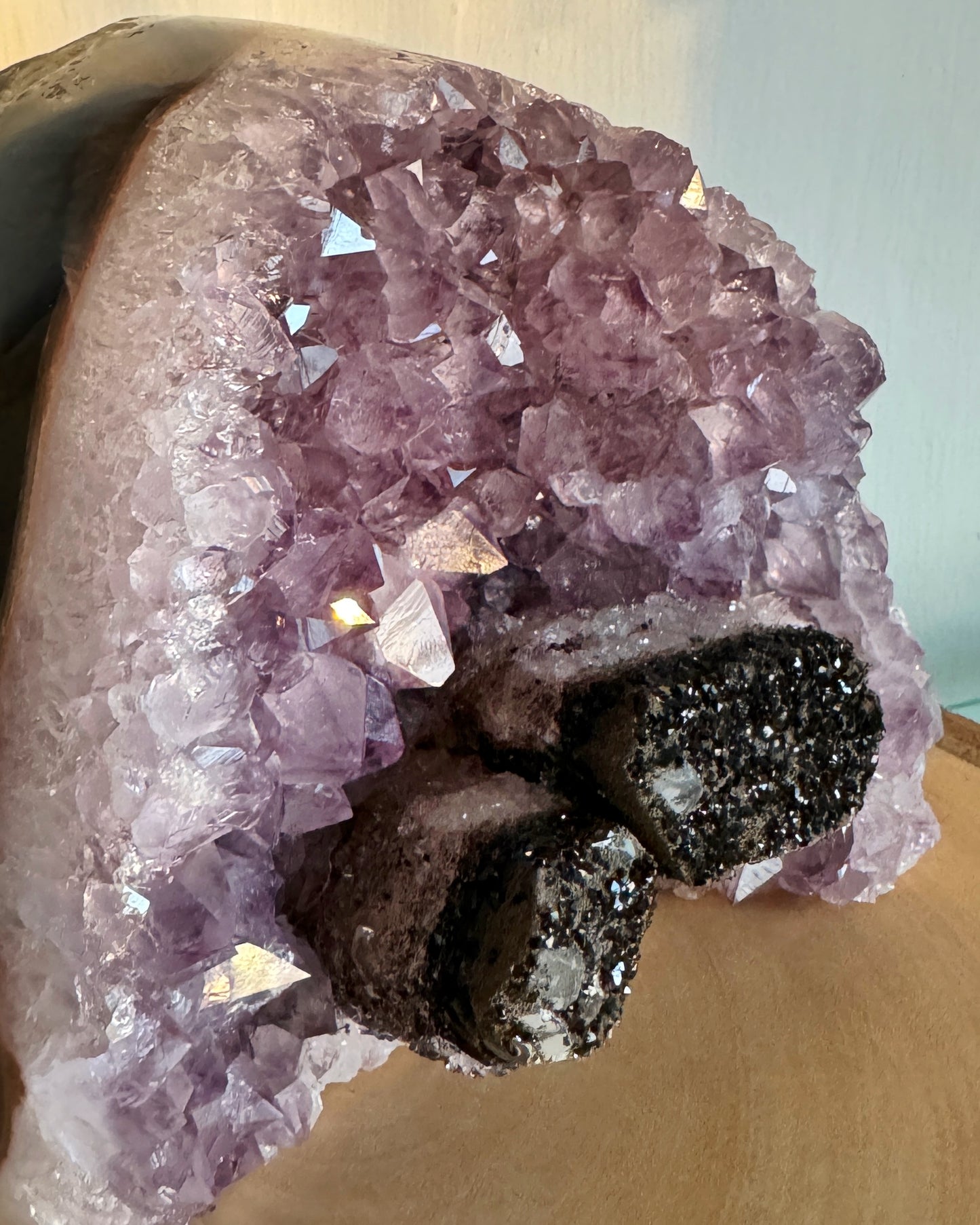 紫晶方解石共生礦標 Amethyst With Calcite Specimen