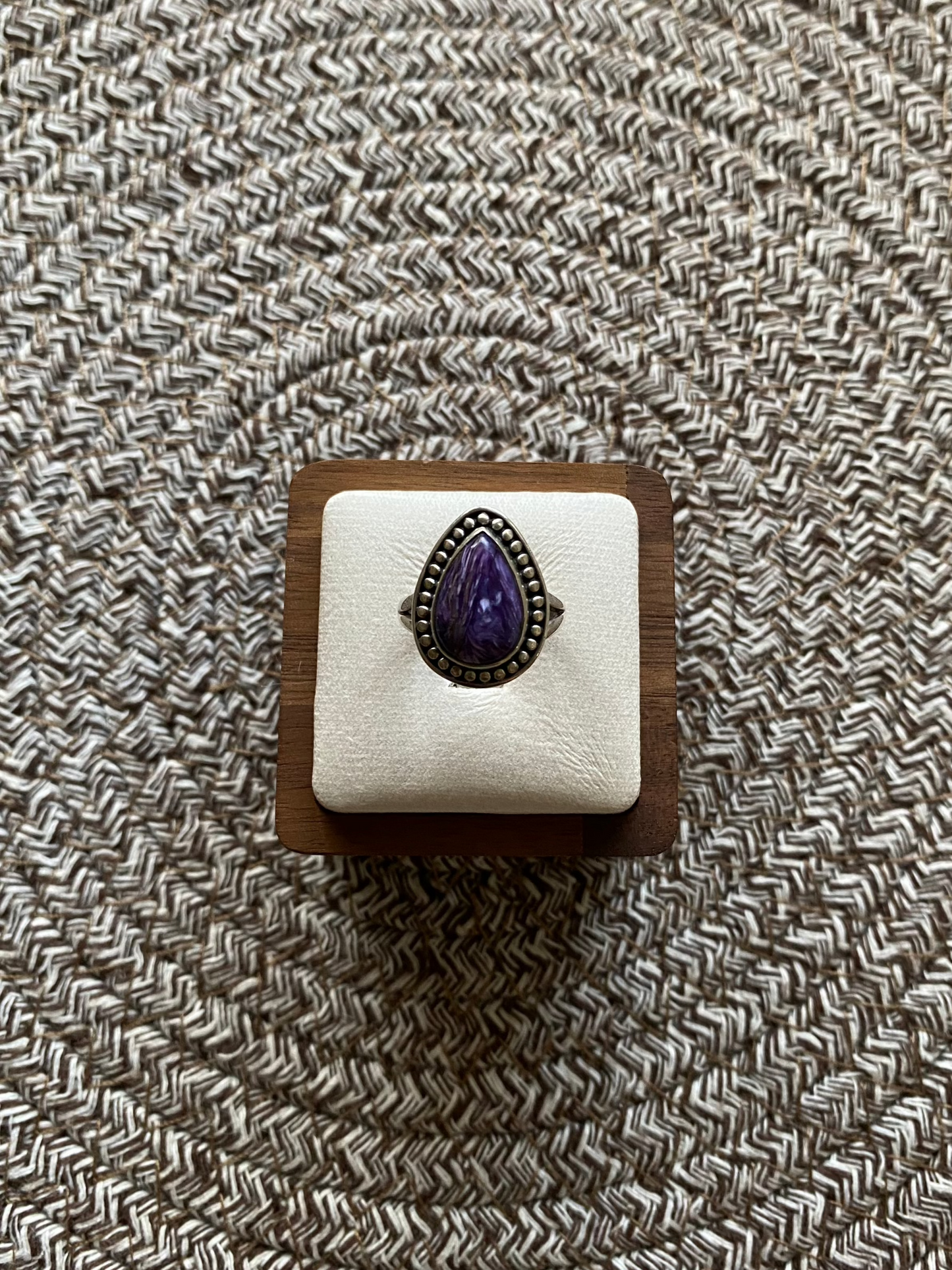 紫龍晶水滴戒指 Charoite Raindrop Ring